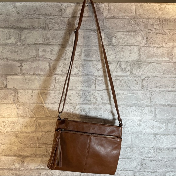 Roots Bags Roots 73 Crossbody Brown Leather Purse Poshmark